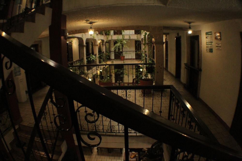 Hotel Don Quijote Plaza - Guadalajara Centro Historico Bagian luar foto