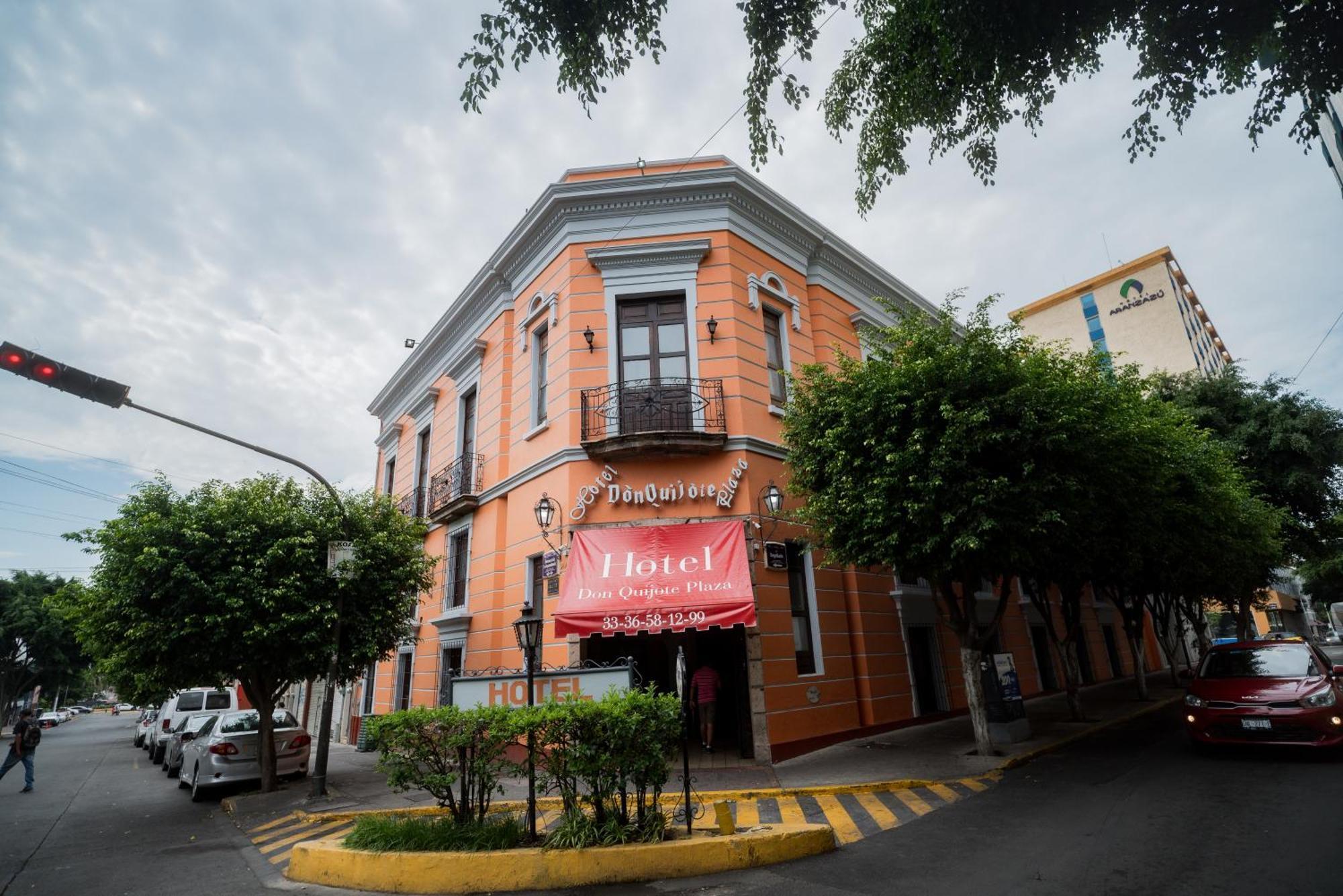 Hotel Don Quijote Plaza - Guadalajara Centro Historico Bagian luar foto