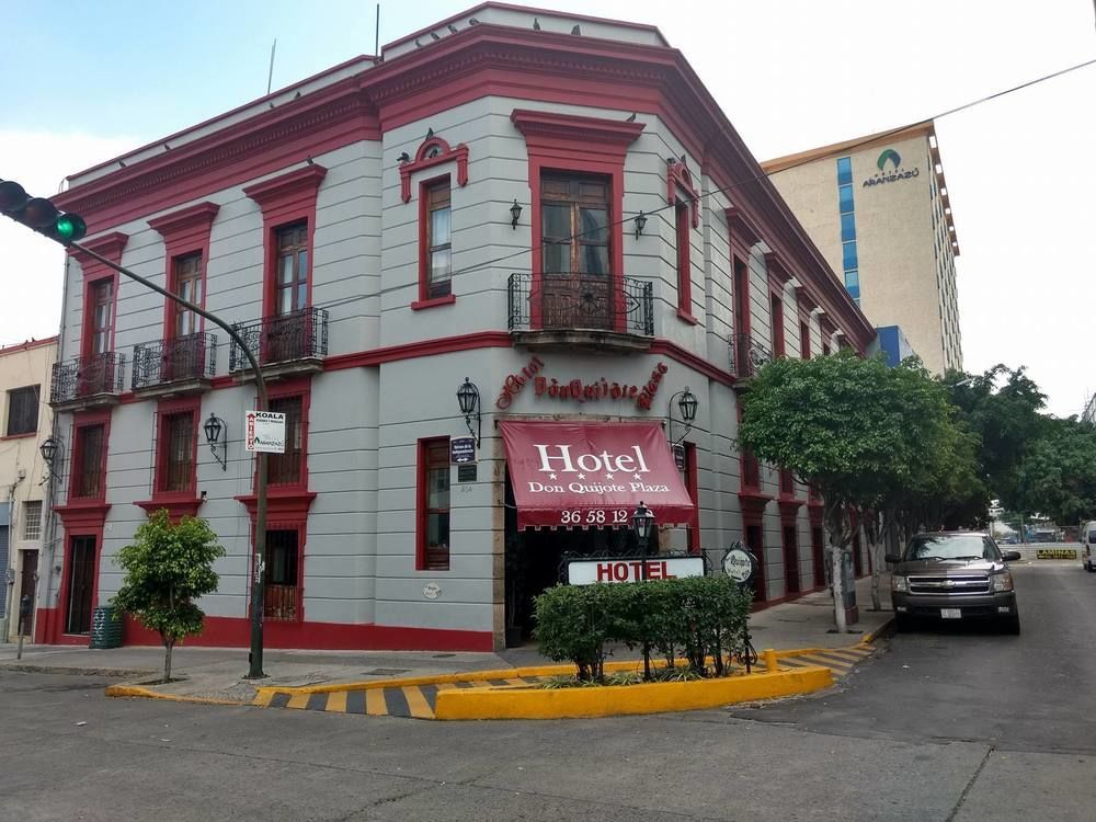 Hotel Don Quijote Plaza - Guadalajara Centro Historico Bagian luar foto